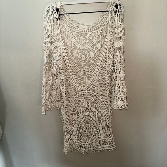 Crochet cream swim cover - Picture 2 of 3